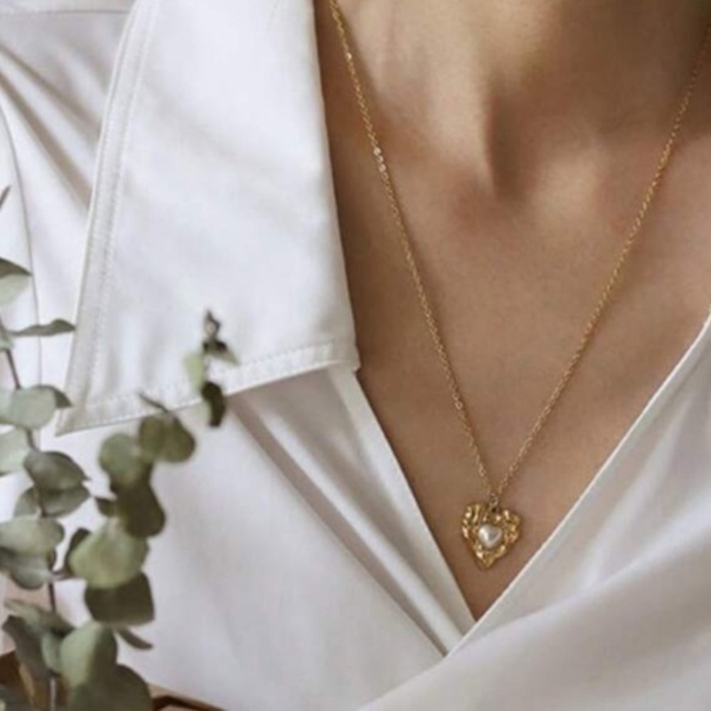 18k Gold Plated Vintage Heart Pearl Necklace